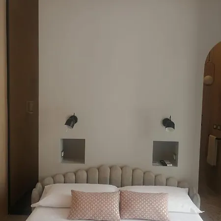 Oda ve Kahvaltı Luciani 33 Luxury 4*