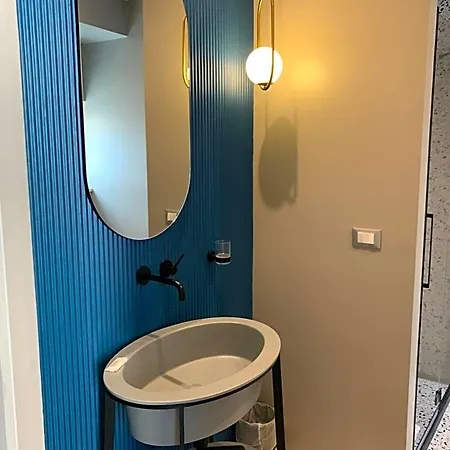 Luciani 33 Luxury 4*