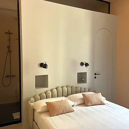 فندق مبيت وإفطار Luciani 33 Luxury 4*